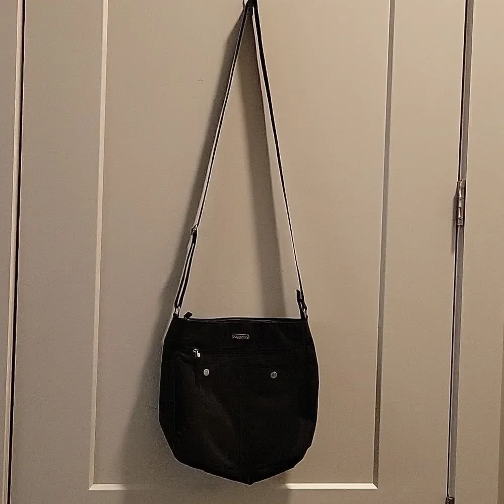 Baggallini Black Crossbody Bag - Picture 5 of 8